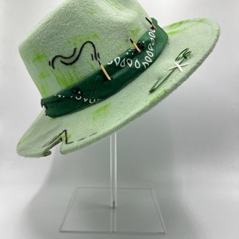 Pistachio fedora with green and back details