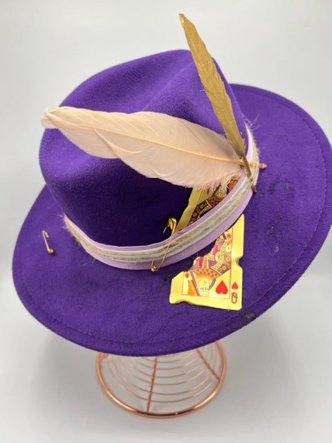 Purple fedora with gold card