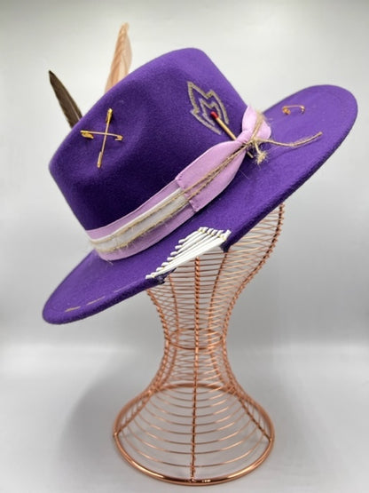 Purple fedora with gold card