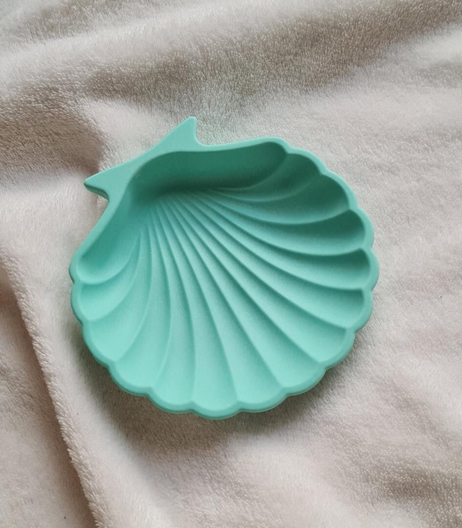 Shell design decorative Dish (Turquoise )