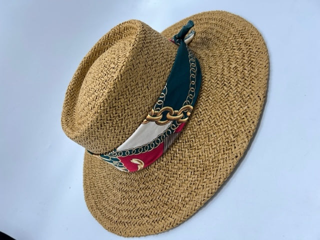 Summer paper straw hat with gold chain