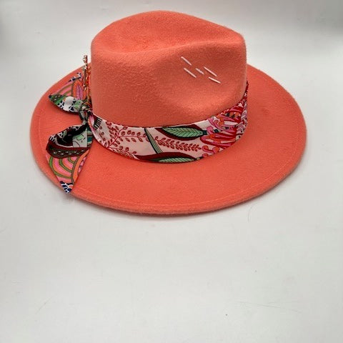 Unique salmon fedora with balerina accessory