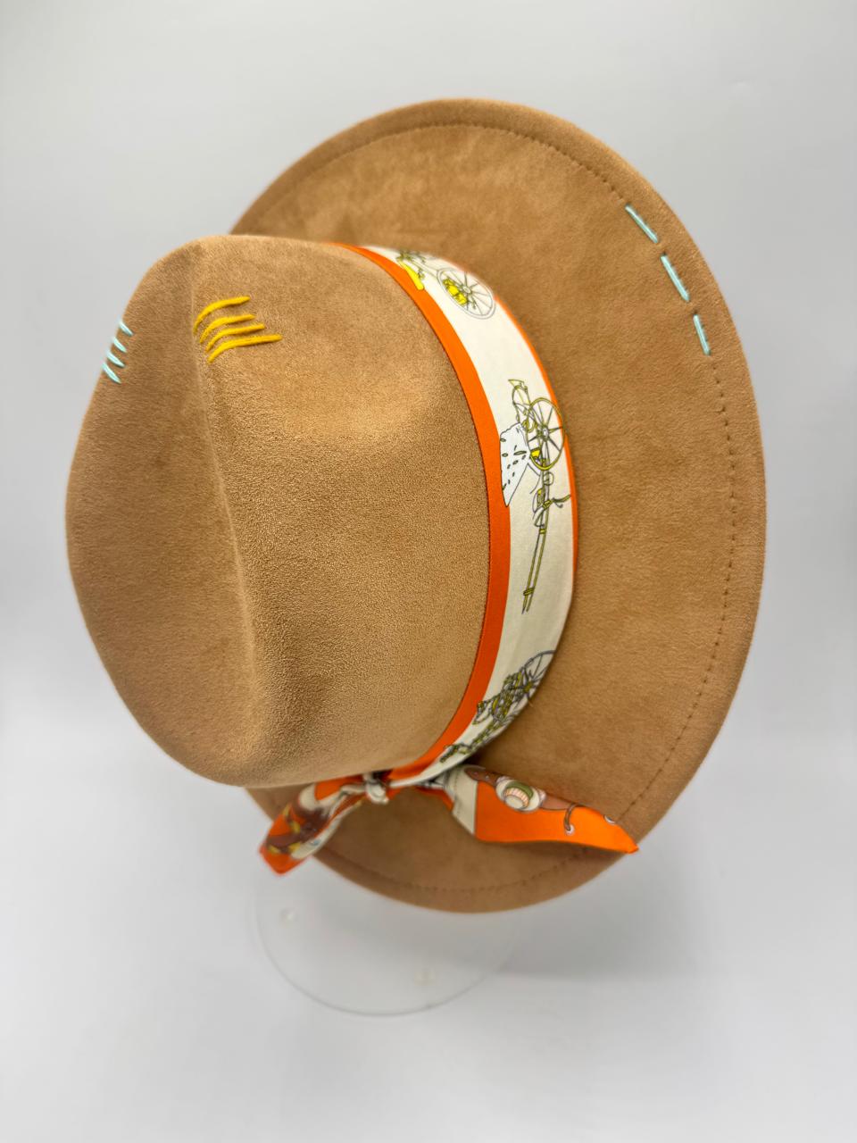 Suede fedora with orange and beige details