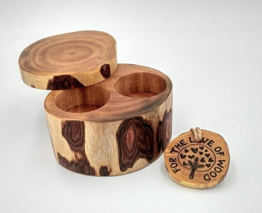 Wooden log ring box